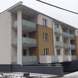 Kompleks 3 budynków Stara Winiarnia, przy ul. T. Kościuszki 17, składający się z 59 mieszkań, wraz z zagospodarowaniem terenu, zrealizowany jako deweloper.