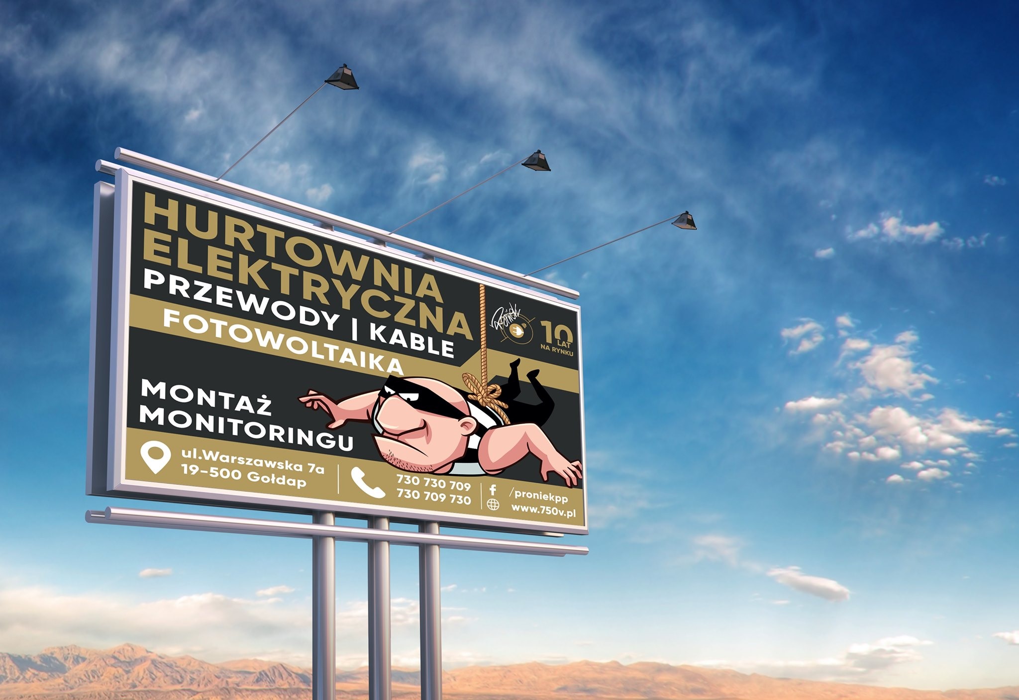 Billboard reklamujący hurtownię elektryczną z zabawną ilustracją złodzieja wiszącego na linie, na tle pustynnego krajobrazu i błękitnego nieba z chmurami.