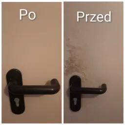 Zdjęcie typu 'przed i po' prezentujące fragment drzwi z czarną klamką. Po lewej stronie drzwi są czyste, po prawej widoczne zabrudzenia i plamy.