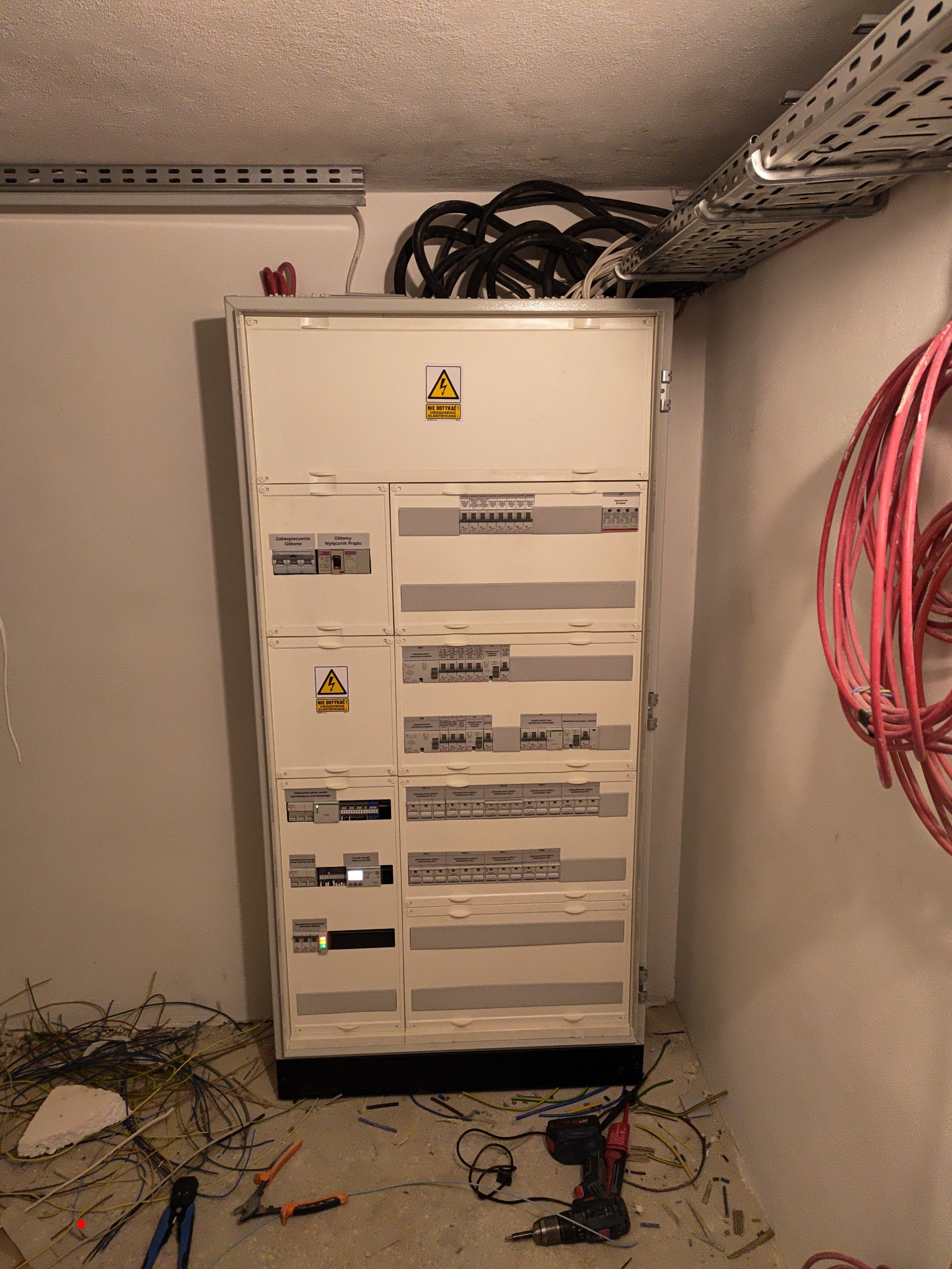 Szafa zasilająca budynek wydziału geodezji UWM