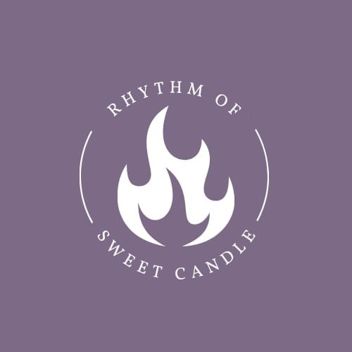 Minimalistyczne logo 'Rhythm of Sweet Candle' z płomieniem w okręgu na fioletowym tle.
