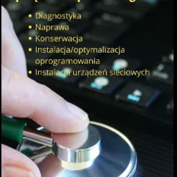 Kompleksowa naprawa sprzętu komputerowego: stetoskop diagnostyczny na klawiaturze laptopa, z listą usług obejmującą diagnostykę, naprawę, konserwację, instalację oprogramowania i urządzeń sieciowych.