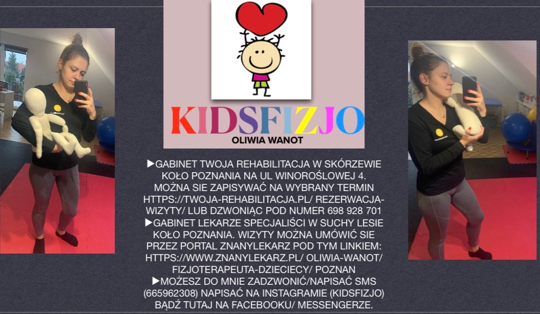 Kobieta robi selfie trzymając w ramionach pluszową lalkę w gabinecie fizjoterapii, obok widoczny plakat z logo Kidsfizjo i informacjami kontaktowymi.