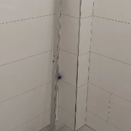 Łazienka prawie skaczona