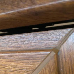 Regulacja okien pakietem szybowym.