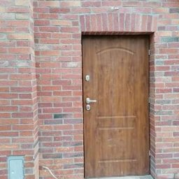 Nabłysk - Klejona cegla cięta razem z fugowaniem