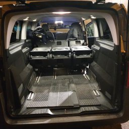 Przestrzeń ładunkowa bez wyjmowania foteli - możliwość zabrania dodatkowo dwóch osób 