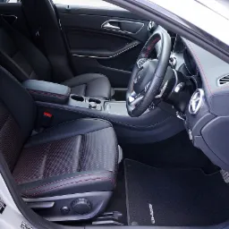 Pranie tapicerki samochodowej. Pracujemy w terenie... Szybka realizacja