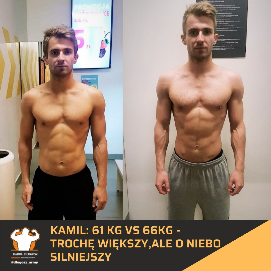 Mężczyzna przed i po treningu, widoczna różnica w masie mięśniowej, porównanie 61 kg do 66 kg, szare spodnie dresowe, plakat promocyjny w tle.