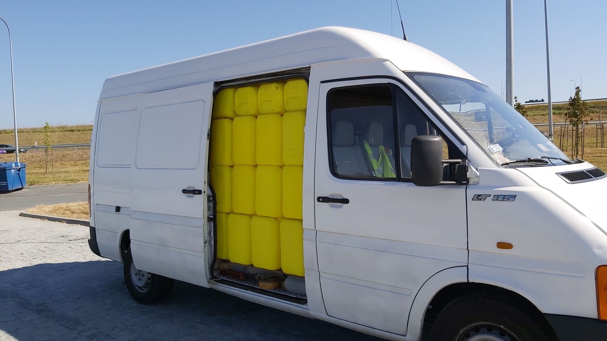 Regularne zlecenia z Pruszkowa pod Lublin. W pojemnikach transportujemy czyste powietrze ze stolicy :)