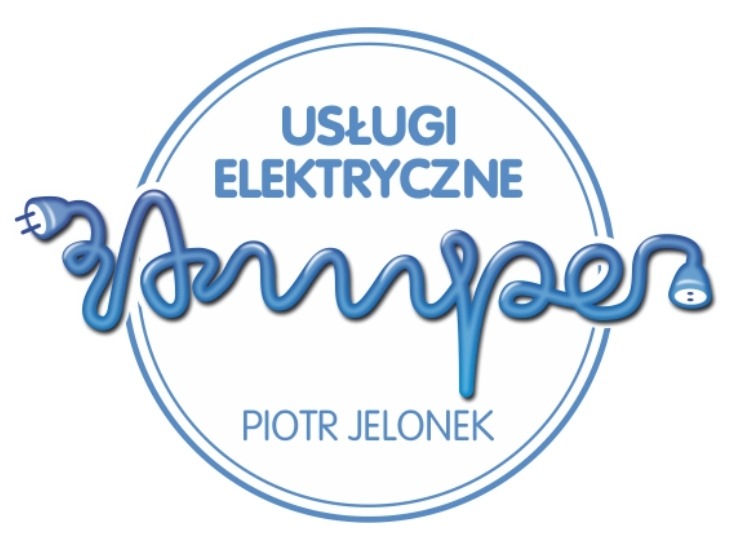 Logo firmy elektrycznej 'Amper Piotr Jelonek' z nazwą zapisaną w formie niebieskiego kabla z wtyczką i gniazdkiem, umieszczone w okręgu z napisem 'Usługi Elektryczne'.