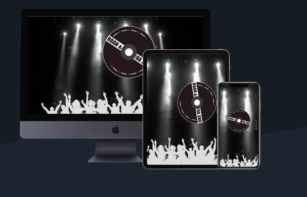 Mockup przedstawiający responsywny projekt strony internetowej na komputerze, tablecie i smartfonie, z motywem koncertu i sylwetkami publiczności w kolorze białym na czarnym tle, z logo 'Roan & Da...