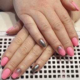 Manicure i pedicure Luboń 4