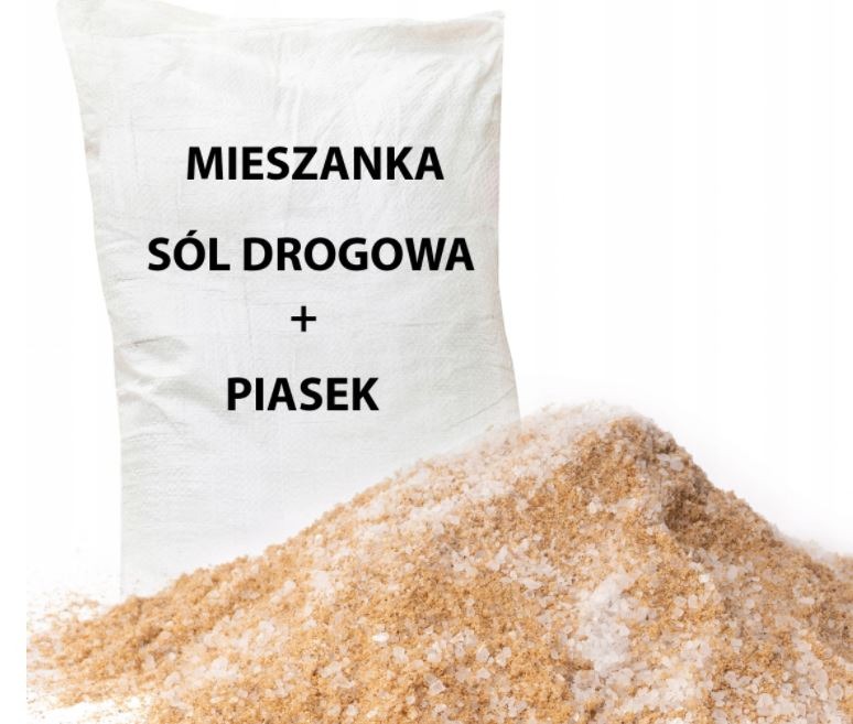 Worek z napisem 'Mieszanka Sól Drogowa + Piasek' oraz pryzma mieszanki piasku i soli drogowej na białym tle.