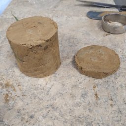 GeoTech Dominik Kędzierski - Próbka gruntu NNS do badań laboratoryjnych.