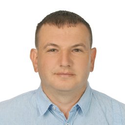 Ekspert finansowy - Dominik Abramczyk - Ubezpieczenia Komunikacyjne OC Warszawa