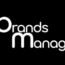 Minimalistyczne białe logo 'Brands Manago' na czarnym tle, prezentowane przez firmę z Dęblina.