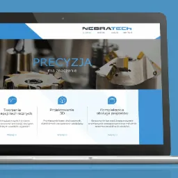 Ekran laptopa wyświetlający stronę internetową firmy Nebratech z hasłem 'Precyzja ma znaczenie' i ofertą tworzenia koncepcji technicznych, projektowania 3D oraz kompleksowej obsługi projektów,...