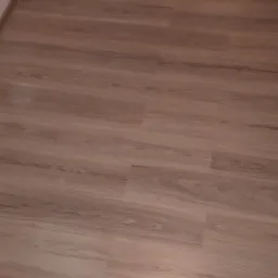 Montaż paneli z listwami