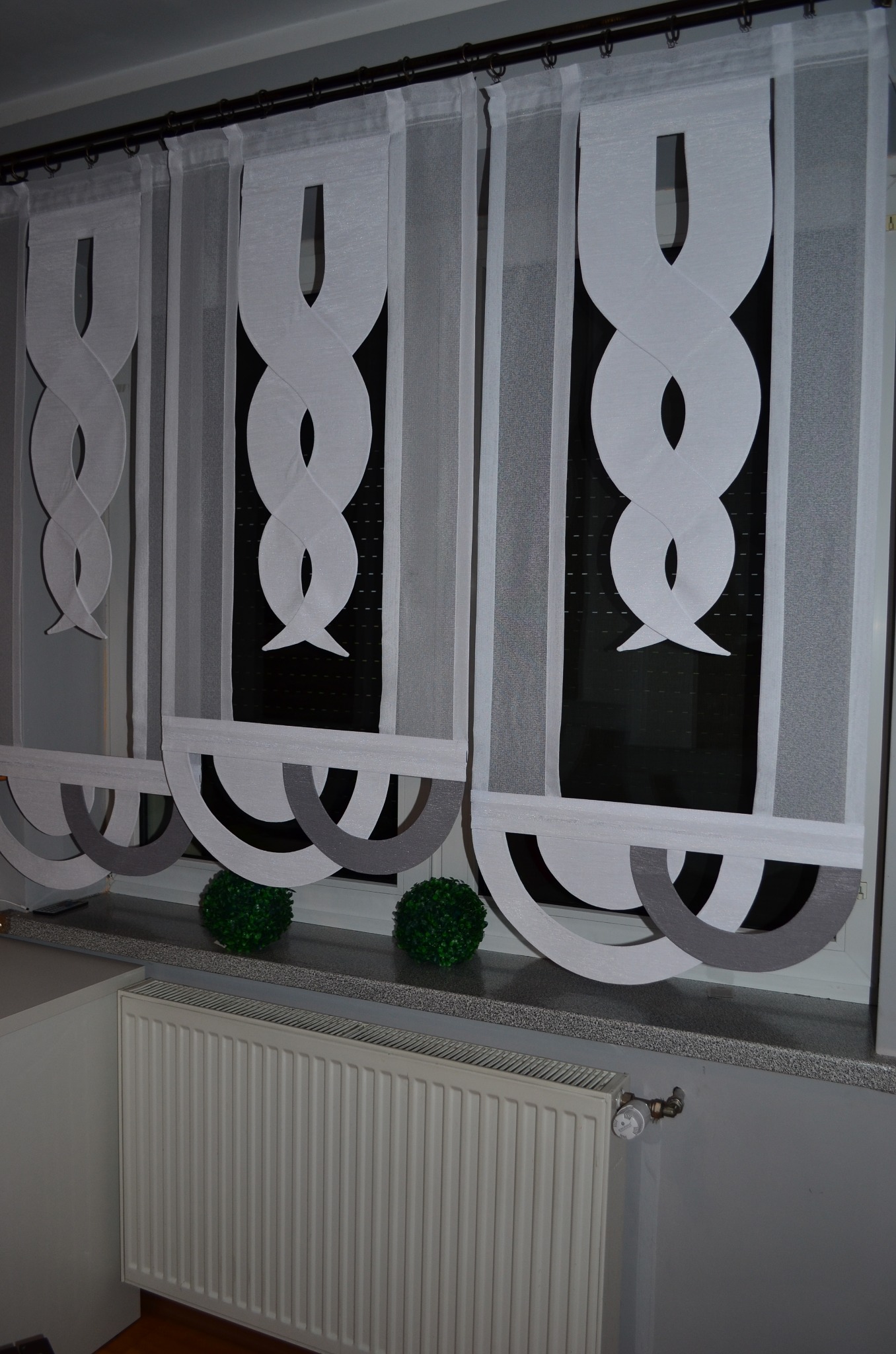 Firany Panelowe z Szytymi Elementami