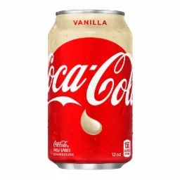 Puszka Coca-Coli Vanilla w kolorze czerwono-kremowym, pokryta kroplami wody, z wyraźnym logo i napisem 'Vanilla'.