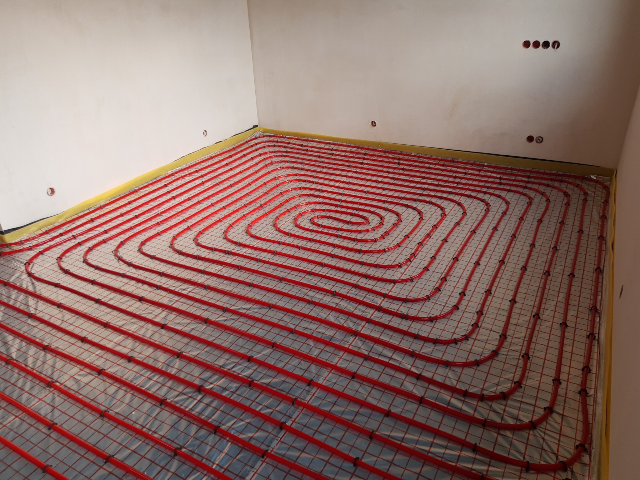 Ogrzewanie podłogowe wykonane w systemie PE-RT