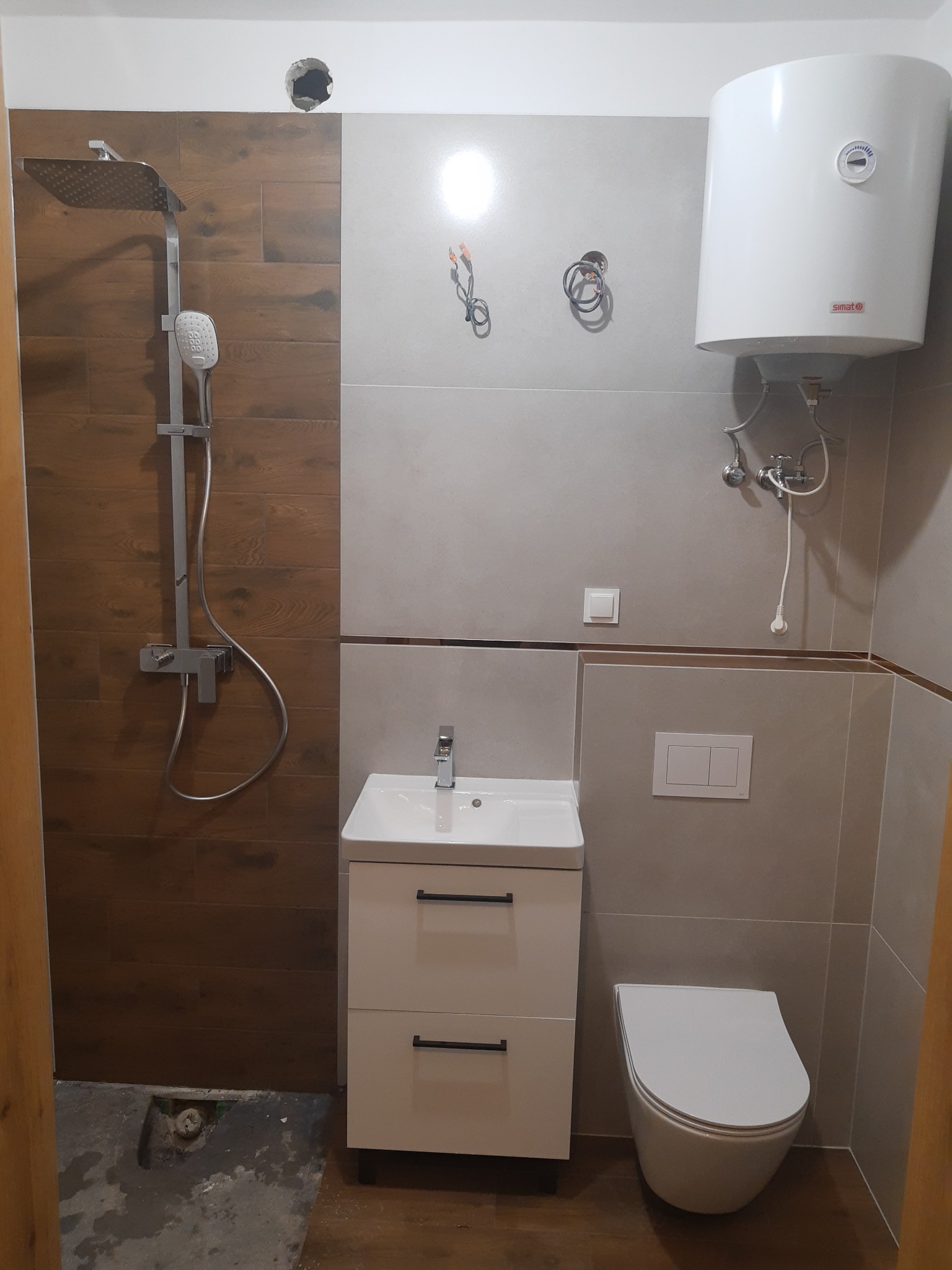 Wykonanie białego montażu 2/2.