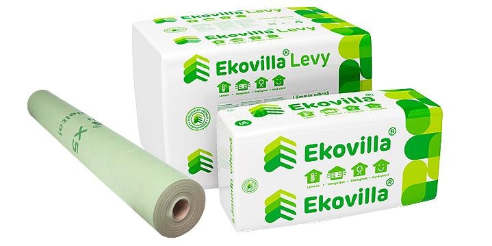 Paczki i rolka materiału izolacyjnego Ekovilla Levy na białym tle, z zielonymi akcentami i logo firmy.