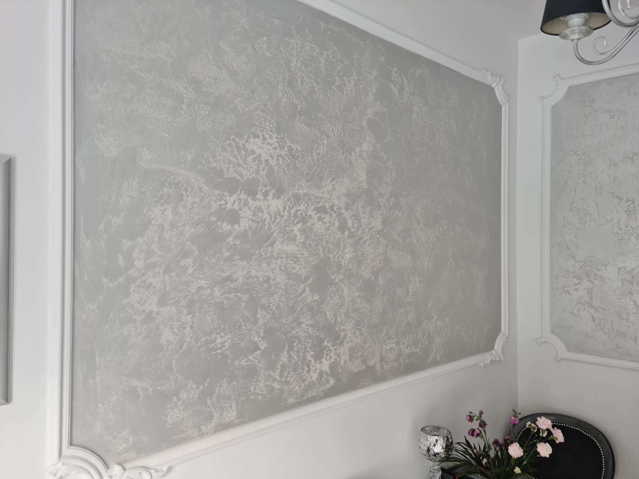 Ekrany plus efekt ozdobny.