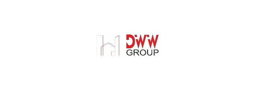 Logo firmy DWW Group z minimalistycznym symbolem budynku w kolorze szarym obok czerwonego napisu DWW i szarego napisu GROUP pod spodem.