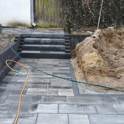 Układanie kostki brukowej Puck 2