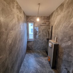 Quick Refit Daniel Rychlewski - Remont łazienki Pruszk&oacute;w