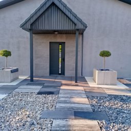 Układanie kostki brukowej Żelazków 1