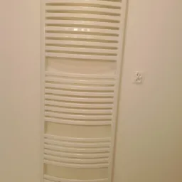 Montaż grzejnika ręcznikowego