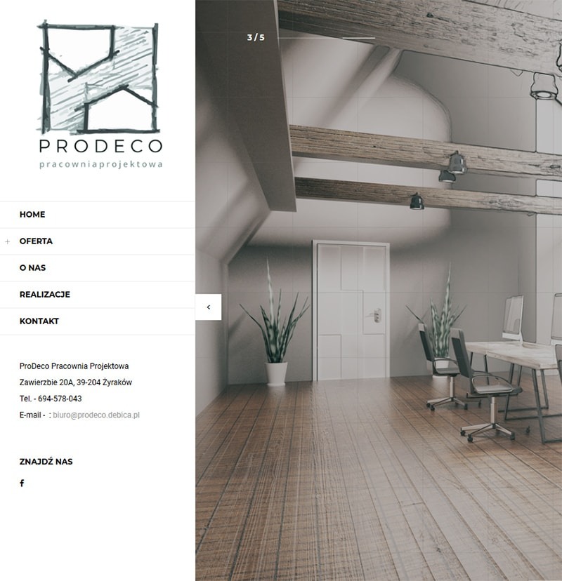 Wnętrze biura pracowni projektowej Prodeco z drewnianą podłogą, belkami stropowymi i minimalistycznym wyposażeniem, widoczne logo i menu nawigacyjne strony internetowej firmy.