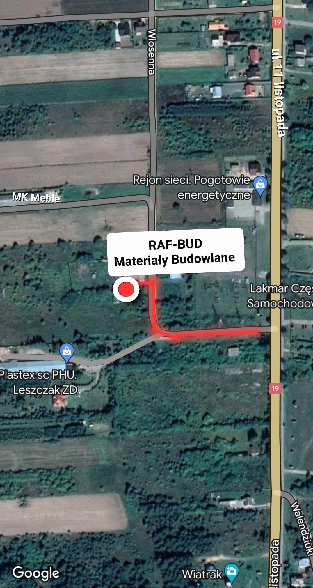 Mapa satelitarna z zaznaczoną lokalizacją składu budowlanego RAF-BUD, z wyznaczoną trasą dojazdu.