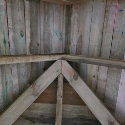 Budowa więźby dachowej wraz z deskowaniem. Lokalizacja Pogwizdów Stary.