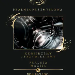Elegancka grafika reklamowa pralni przemysłowej z motywem bębna pralki i złotymi akcentami, informująca o odbiorze i dowozie oraz podająca numer telefonu i adres e-mail.
