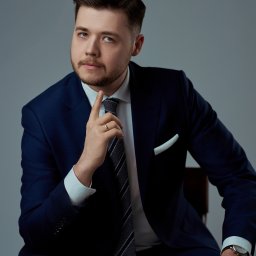 ✅ Reprezentuję w sporach podatkowych i kontrolach,
✅ Opracowuję optymalne strategie podatkowe prowadzenia biznesu,
✅ Wspieram w planowaniu sukcesji i ochronie majątku,
✅ Tworzę opinie i analizy podatkowe,
✅ Zapewniam stałą obsługę podatkową i prawną.