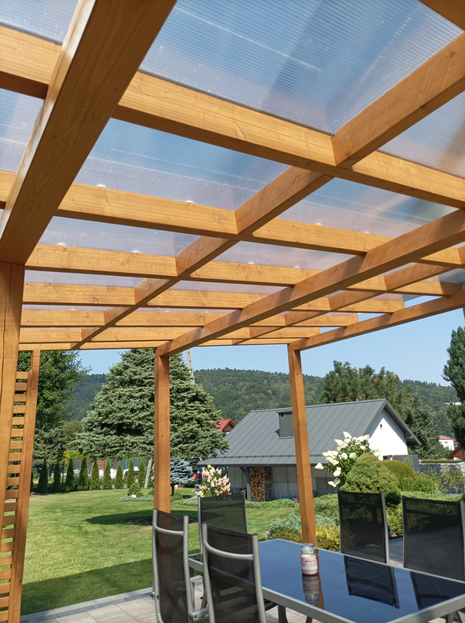 zadaszenie tarasu poliwęglan