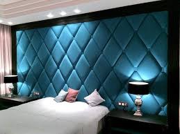 Przepiękna ścina tapicerowana w sypialni