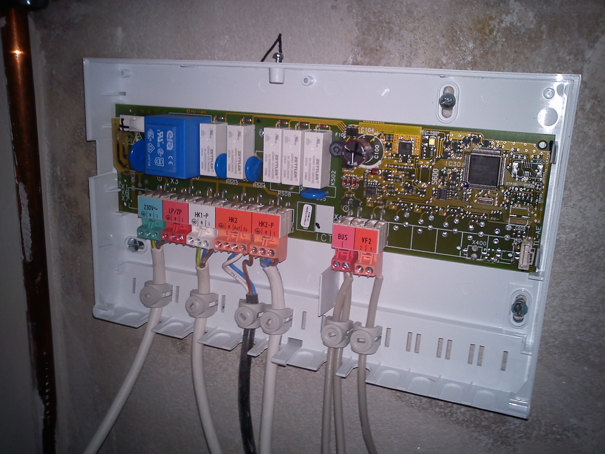 Montaż automatyki do kotła gazowego działającego na 2 osobne układy grzewcze - podłogówka i grzejniki