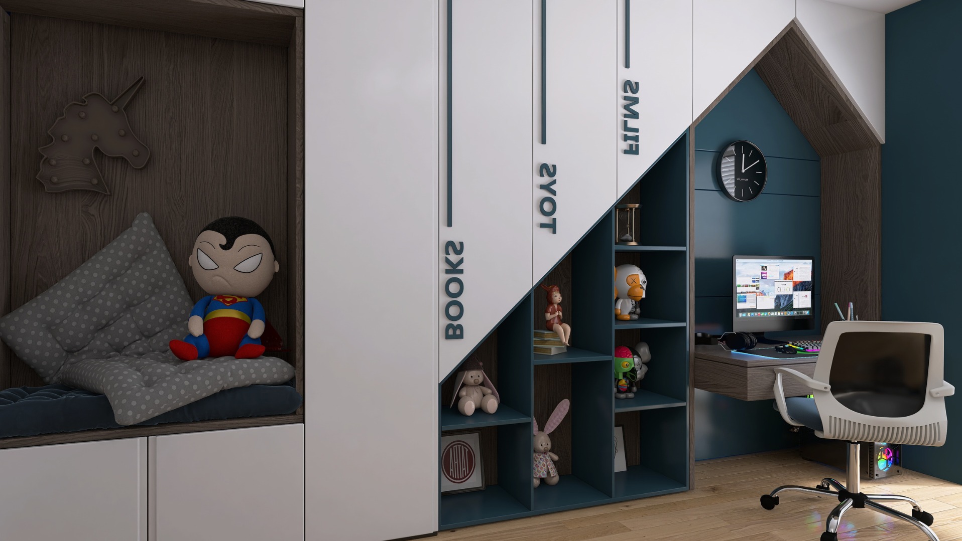 Aranżacja pokoju dziecięcego w Pruszczu Gdańskim: zabudowa z szafkami, półkami na książki i biurkiem w kształcie domku, zabawki, lampka jednorożec.