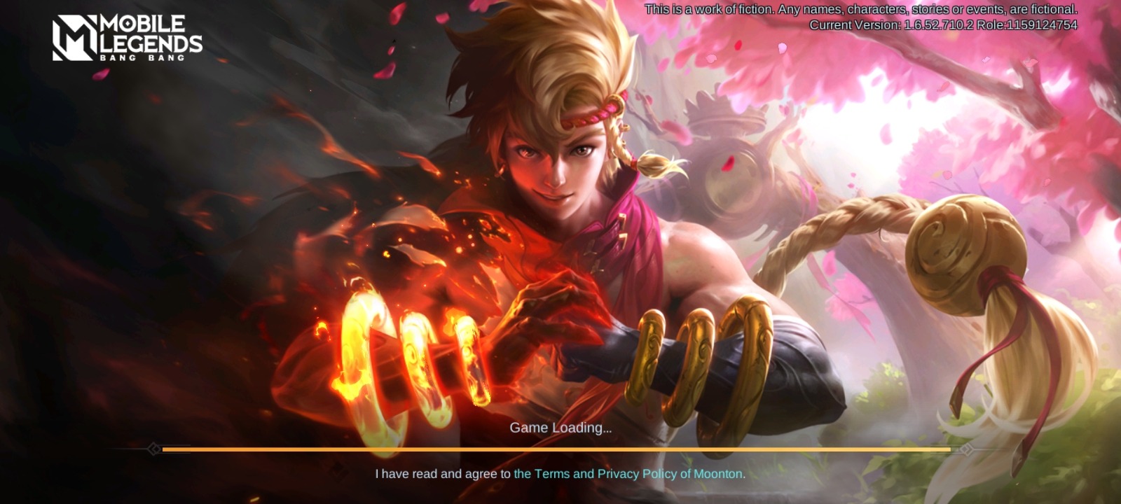 Postać z gry wideo z płomieniami i złotymi pierścieniami na rękach, na tle kwitnących drzew wiśni.