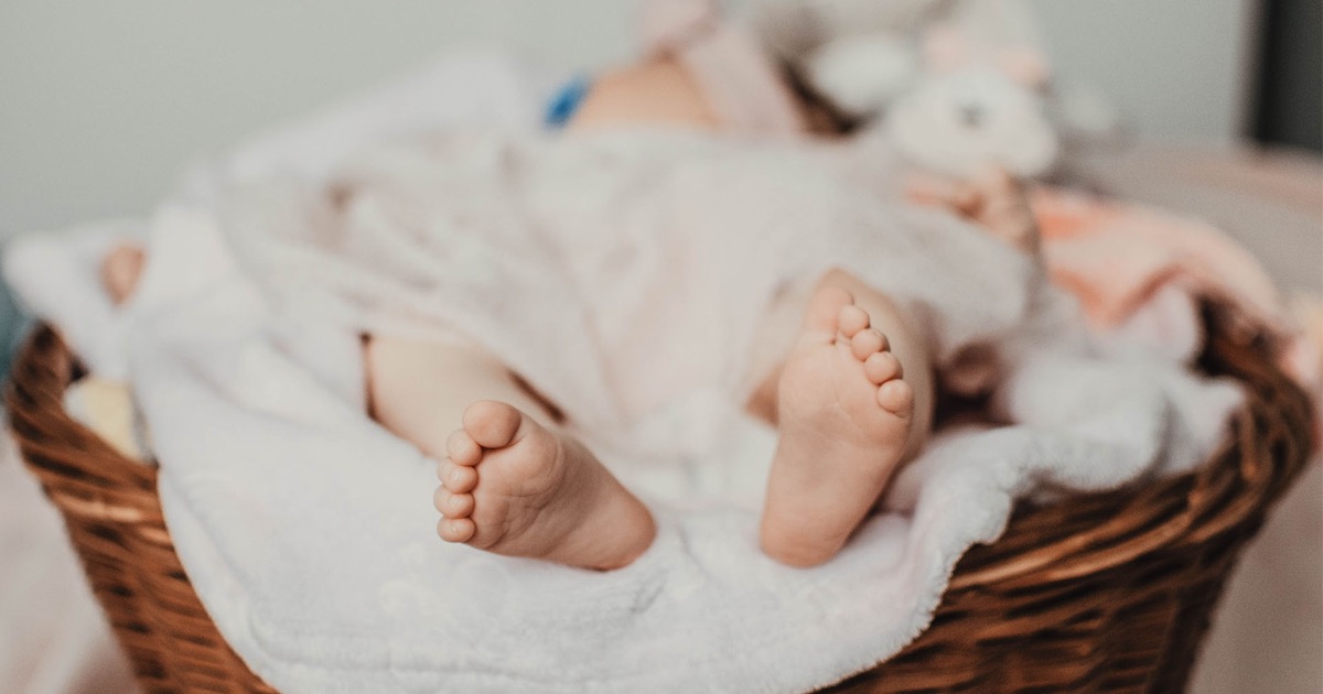 Sesje dziecięce i rodzinne w studiu fotograficznym, w zaciszu domowym lub w plenerze.