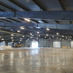 Firma Usługowa Work Service - Wymiana oświetlenia w magazynach jednostki wojskowej.