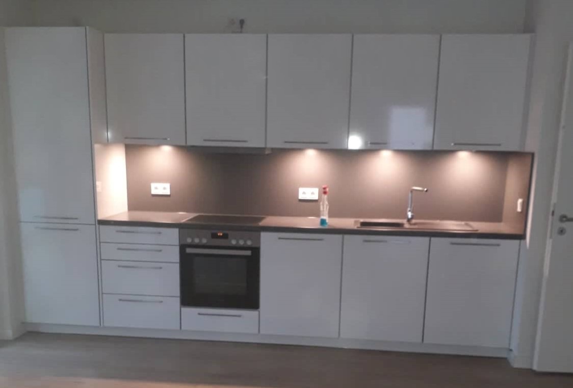 Zbudowanie całej kuchni, wszystko na zdjęciu moja robota.