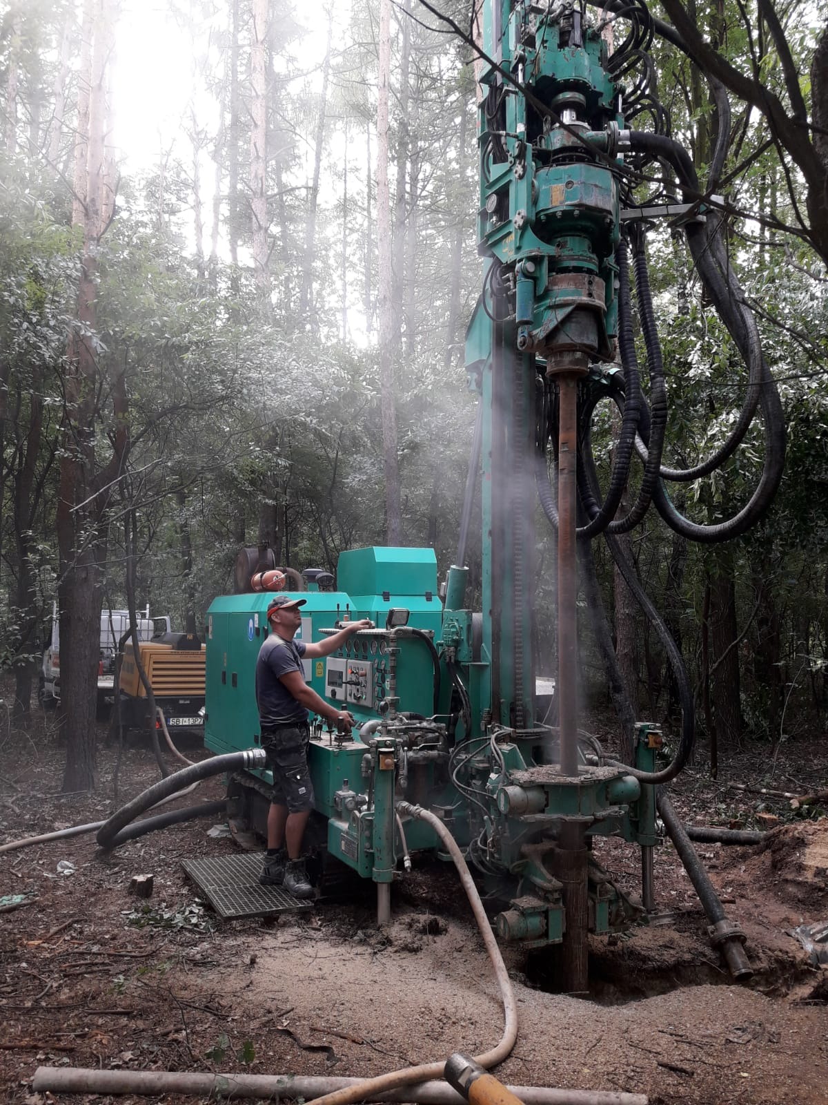 Wiertnica wielozadaniowa BAUER PRAKLA RB 8 R.