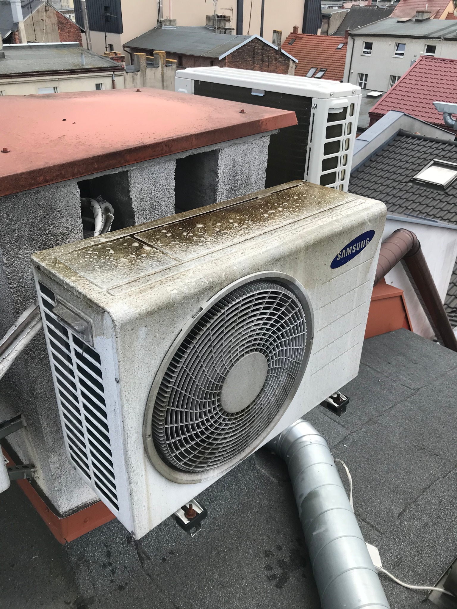 Czyszczenie jednostki zewnętrznej