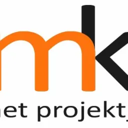 Logo firmy Net Projekt z pomarańczową literą 'm' i czarną literą 'k' na białym tle.